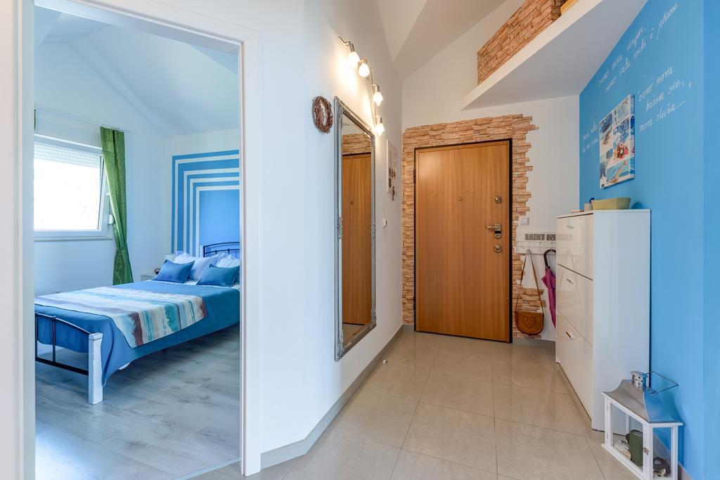 Apartment Sea View Mouth Cetina Omiš Buitenkant foto